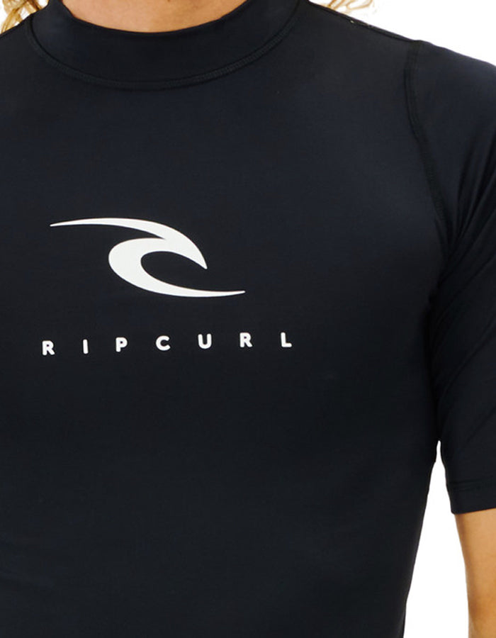 RIP CURL CORPS SHORT SLEEVE UV TEE BLACK