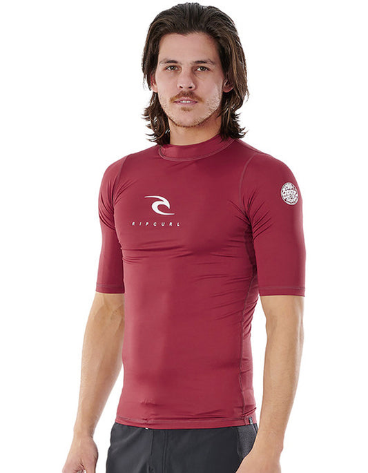  RIP CURL CORPS SHORT SLEEVE UV TEE MAROON