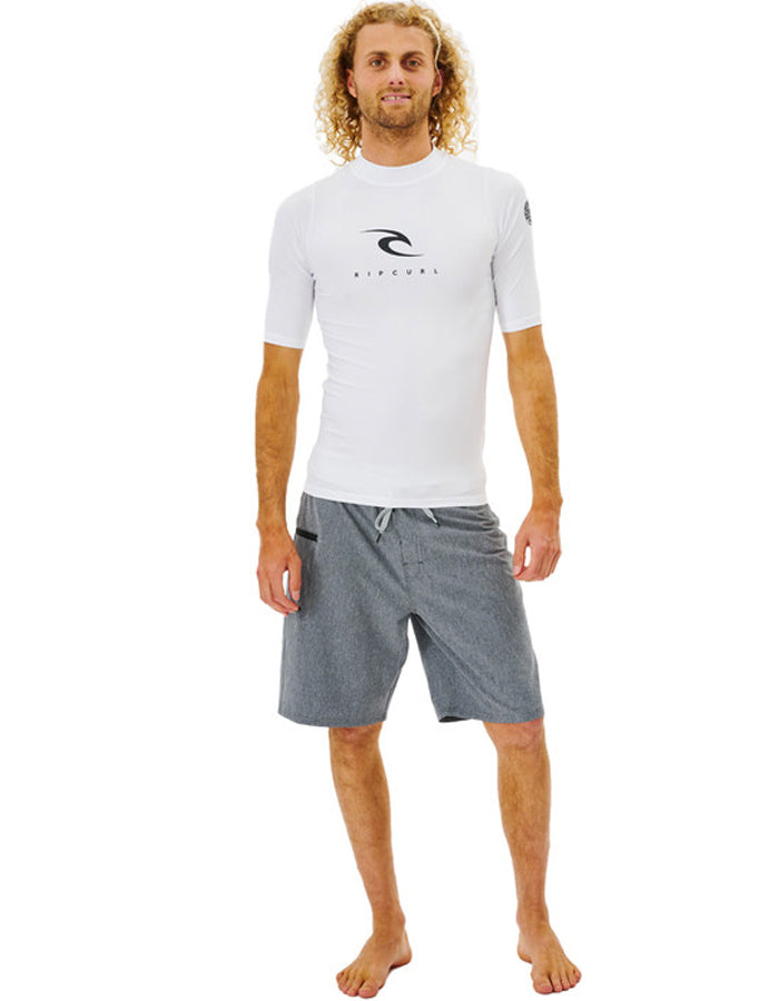  RIP CURL CORPS SHORT SLEEVE UV TEE WHITE